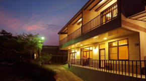Гостиница Qian's Garden Inn  Lugu Township